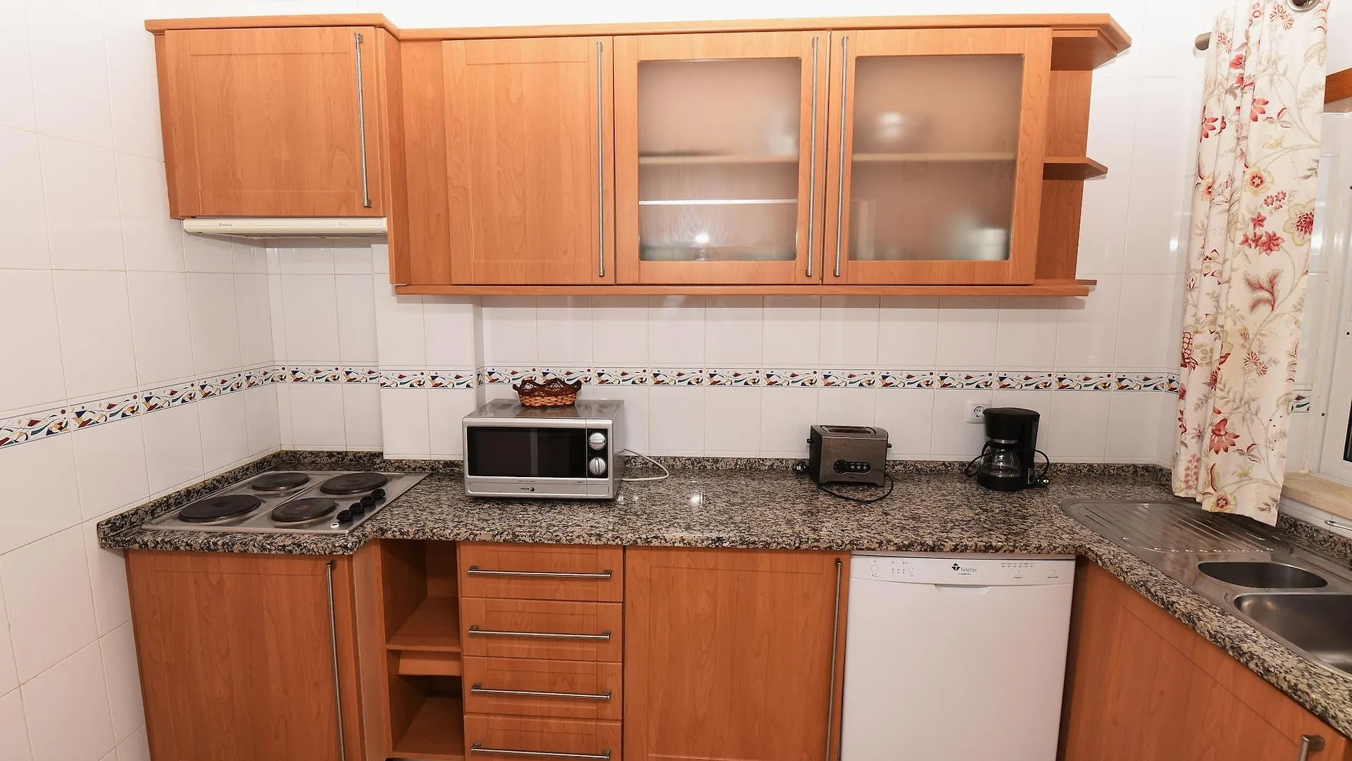 Praia Da Lota Apartments