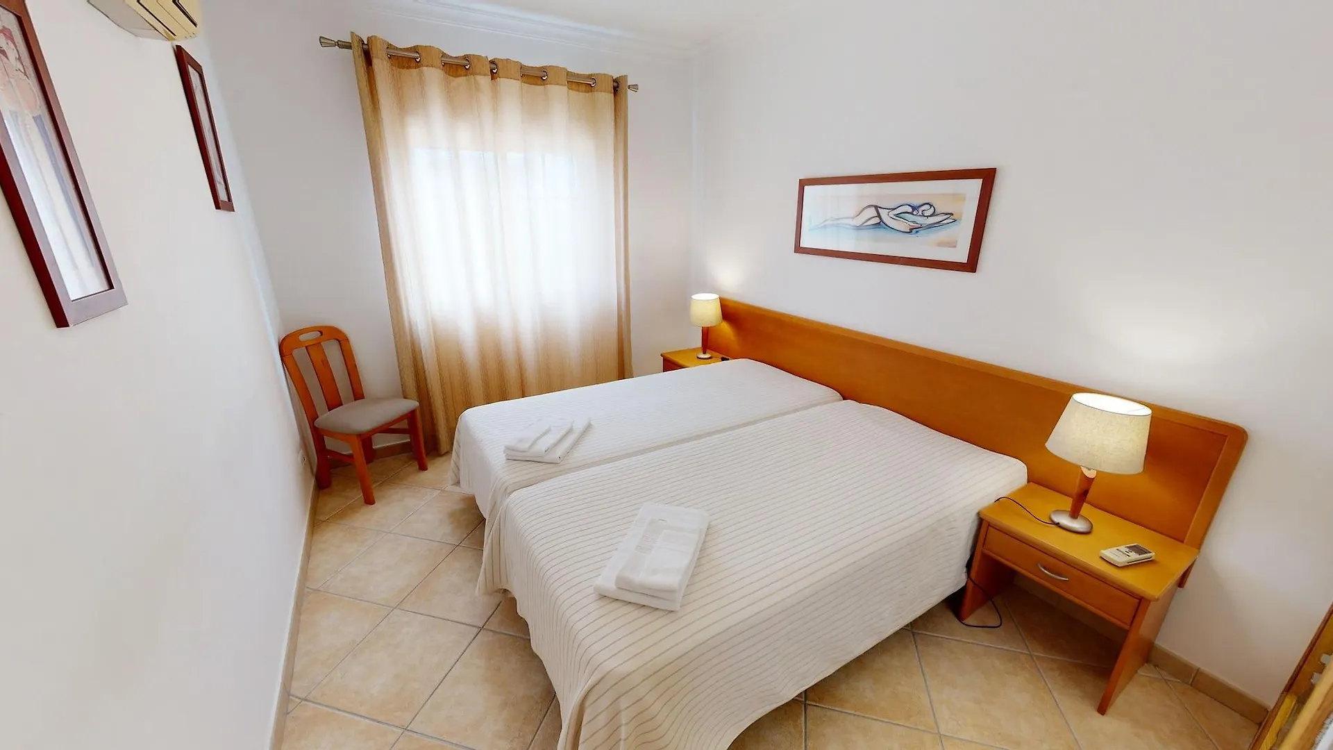 Praia Da Lota Apartments