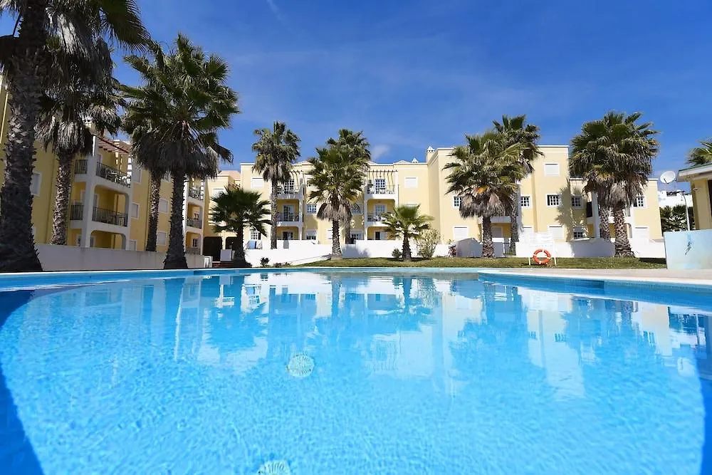 Praia Da Lota Apartments